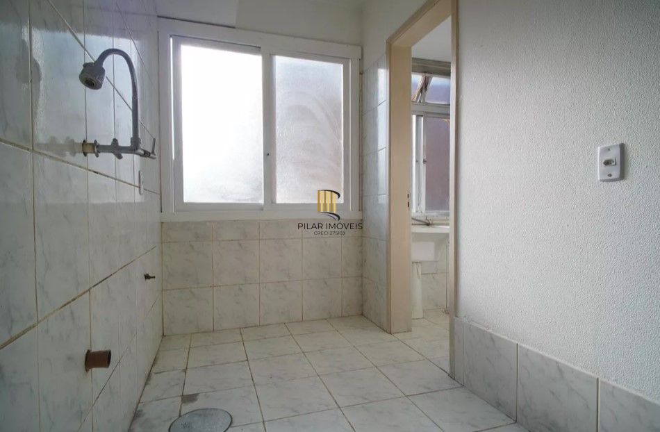 Apartamento com 01 Quarto e 01 Vaga escriturada no Bairro Jardim do Salso