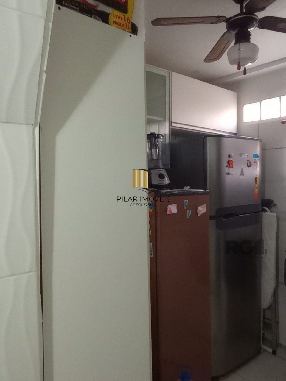 Sobrado para Venda - 36m², 2 dormitórios, 1 vaga - Guarujá, Porto Alegre