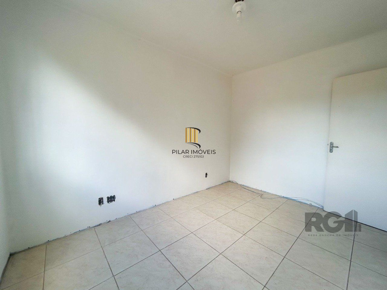 Apartamento com 3 quartos 59,89m² no bairro Vila Nova, Porto Alegre/RS