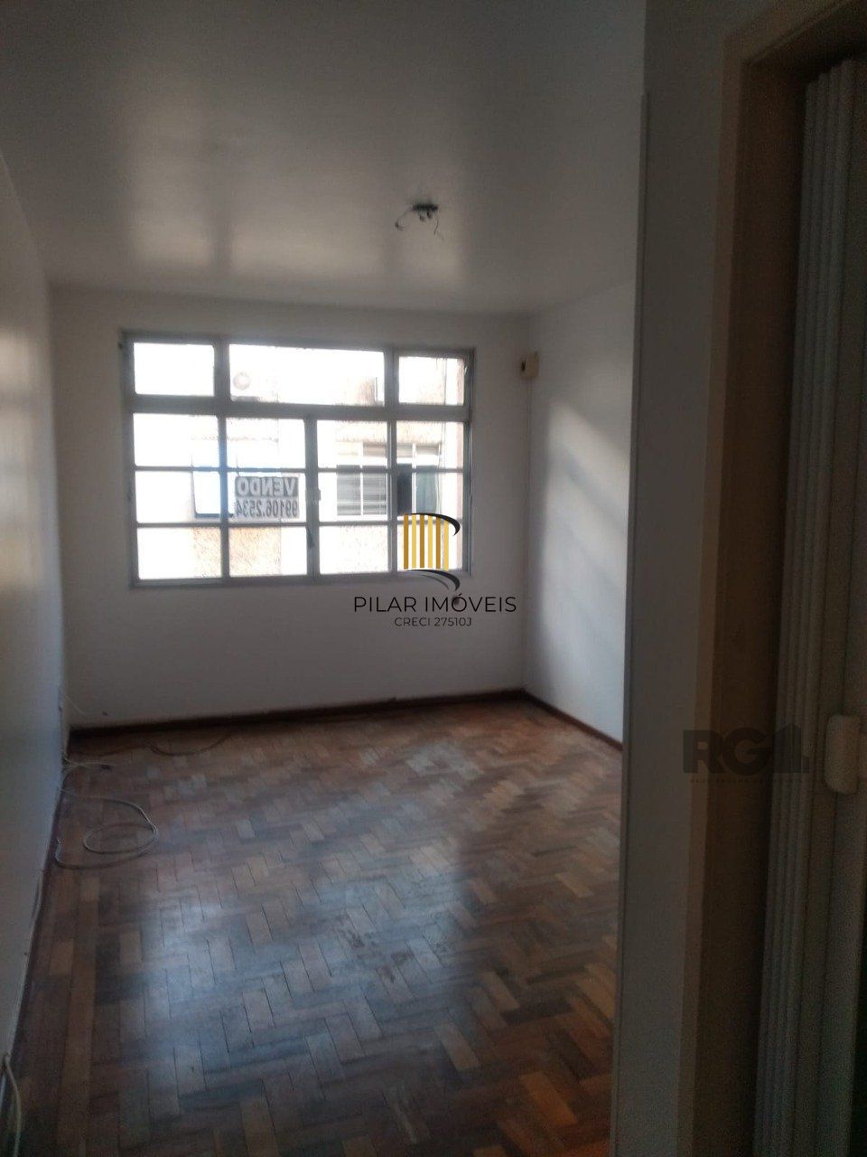 Apartamento com 2 quartos, 1 vaga de garagem, no bairro Medianeira, Porto Alegre/RS
