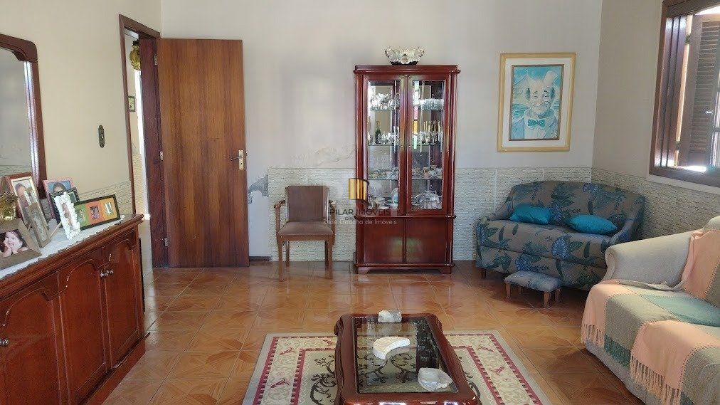 Casa 3 dormitórios no bairro Cavalhada