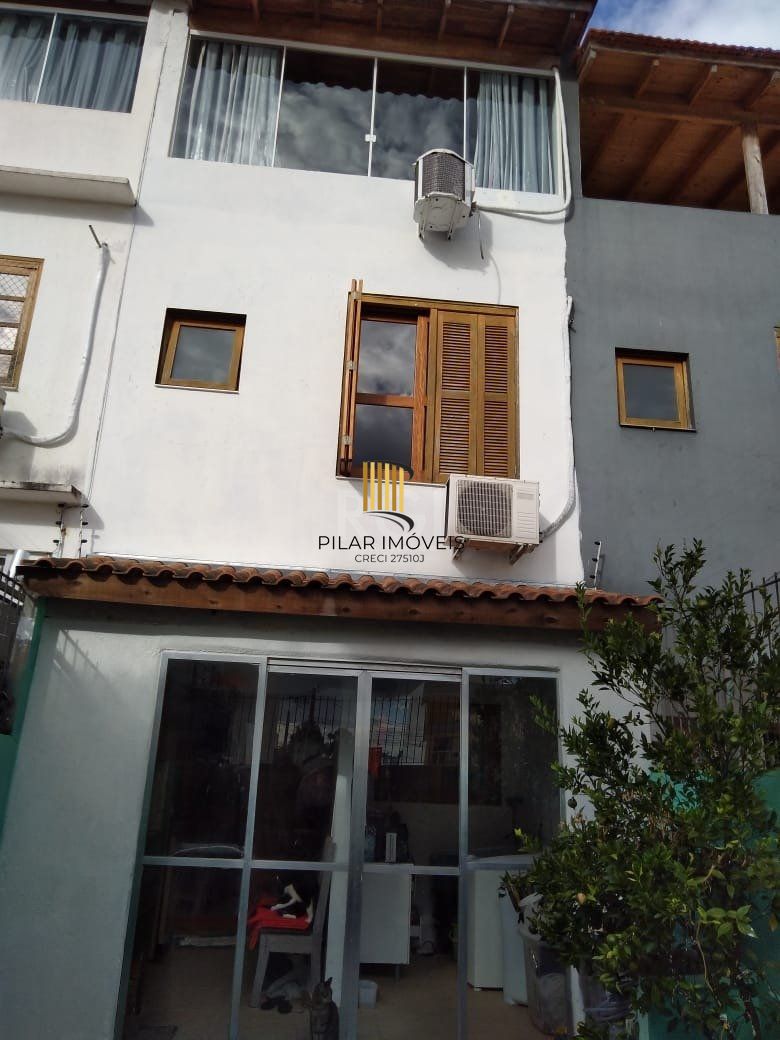 Casa para Venda - 100.45m², 4 dormitórios, sendo 2 suites, Guarujá, Porto Alegre - Pilar Imóveis