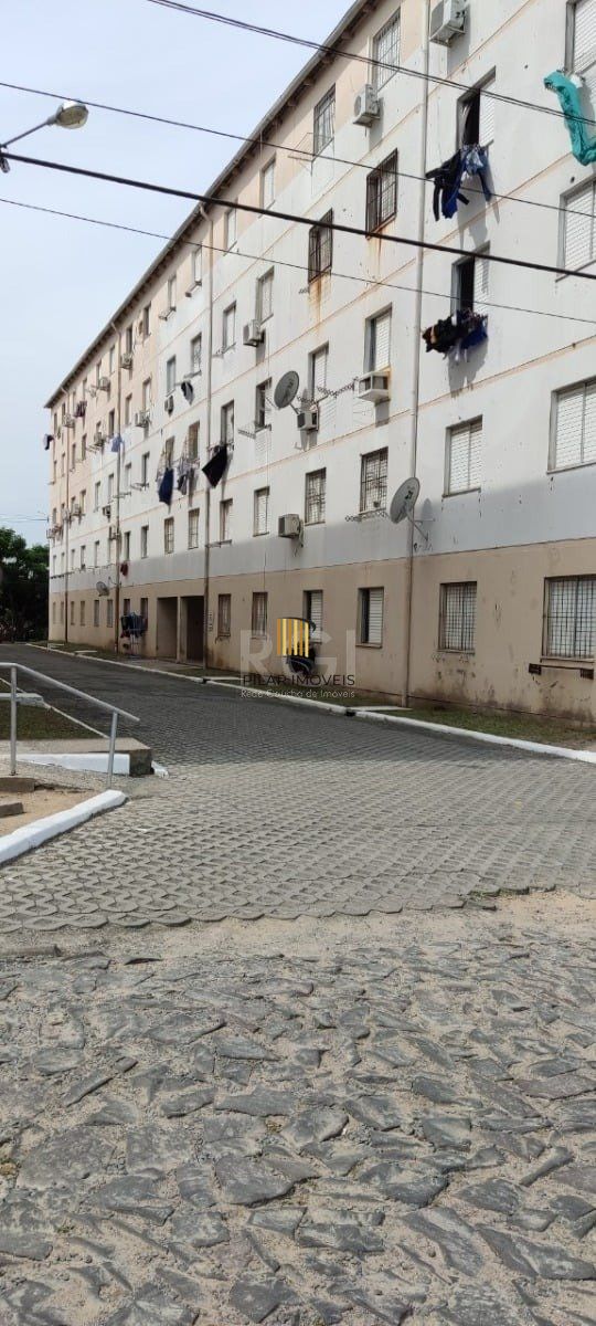 Apartamento de 2 dormitórios no bairro Rubem Berta