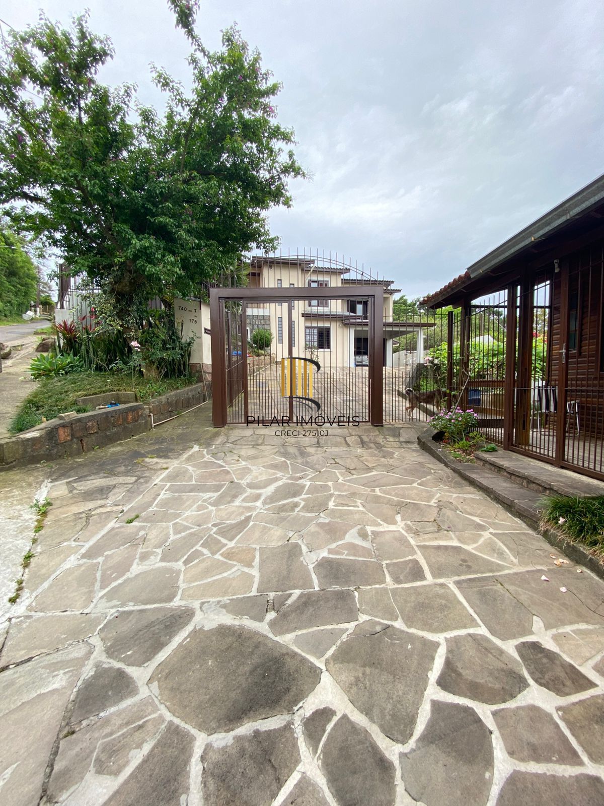 Casa Residencial à Venda em Porto Alegre