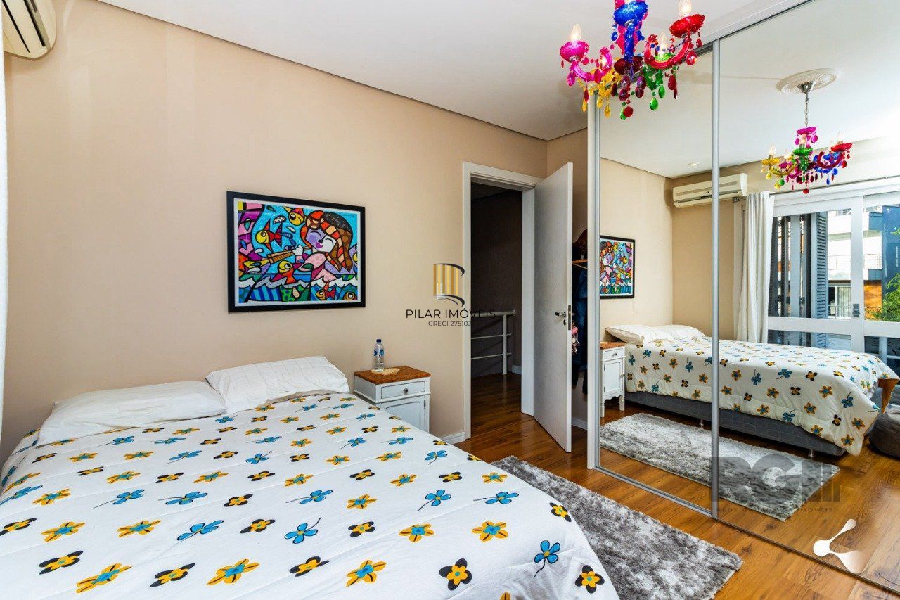 Casa de Condomínio 3 dormitórios no bairro Vila Nova