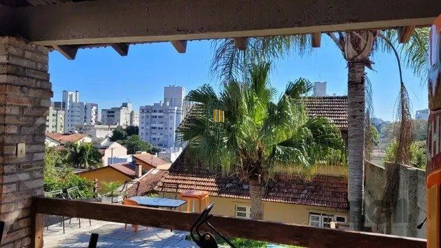 Casa 4 dormitórios no bairro Tristeza