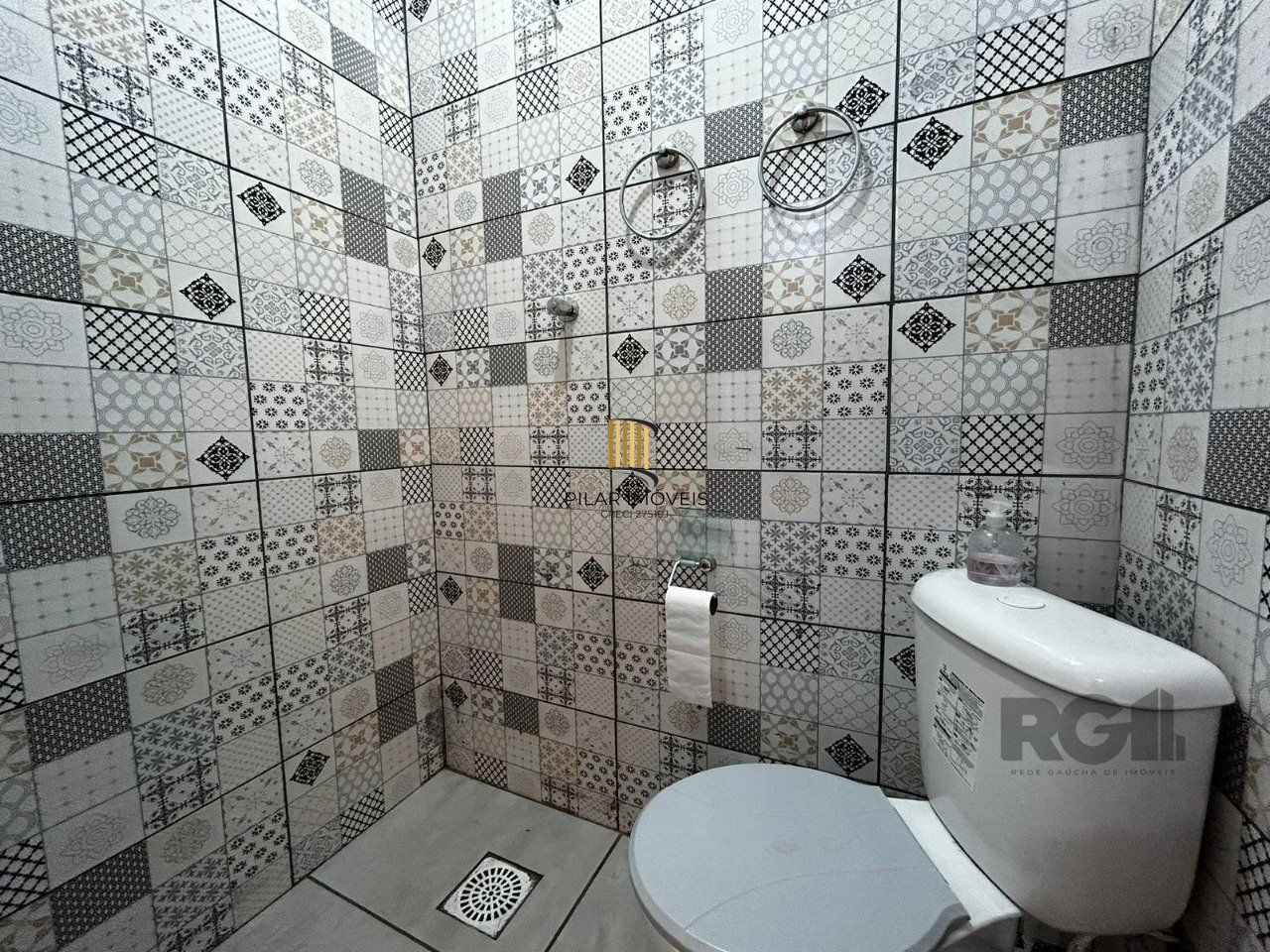 Casa para Venda - 120m², 5 dormitórios, 2 vagas - Hípica, Porto Alegre