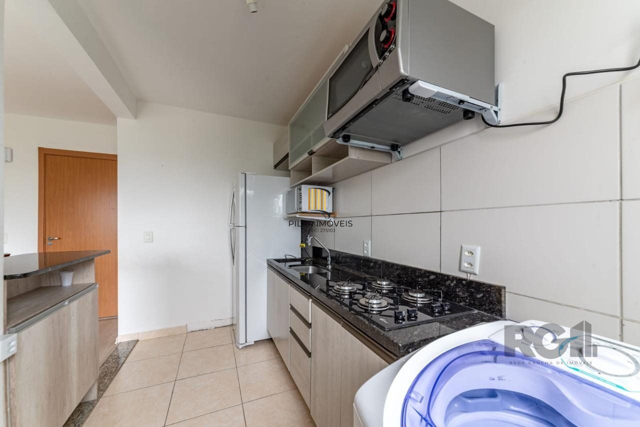 Apartamento 2 dormitórios e uma vaga no bairro morro santana com sacada.