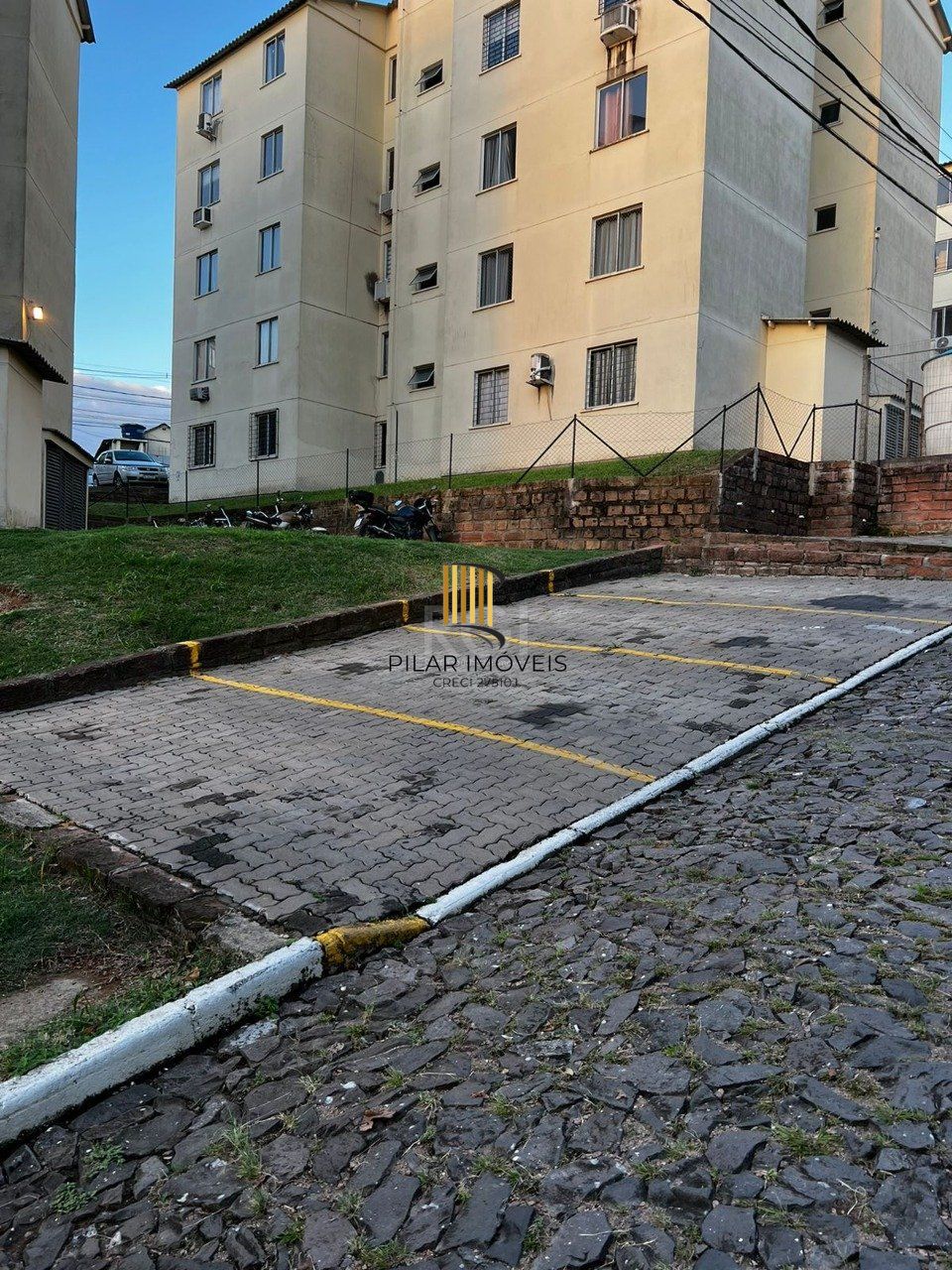 Apartamento para Venda - 38.24m², 2 dormitórios, 1 vaga - Vila Nova, Porto Alegre
