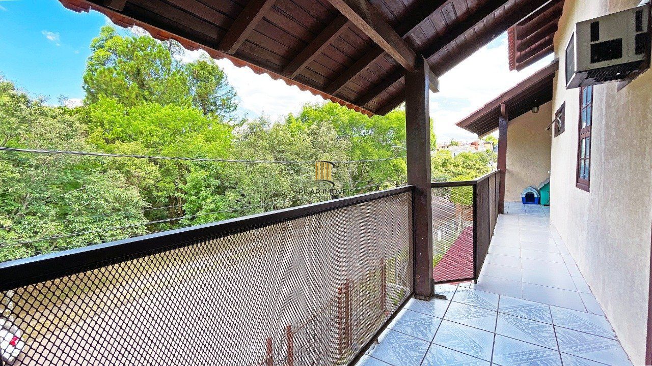 Casa 4 Suítes e 6 vagas de garagem no bairro Jardim Itu