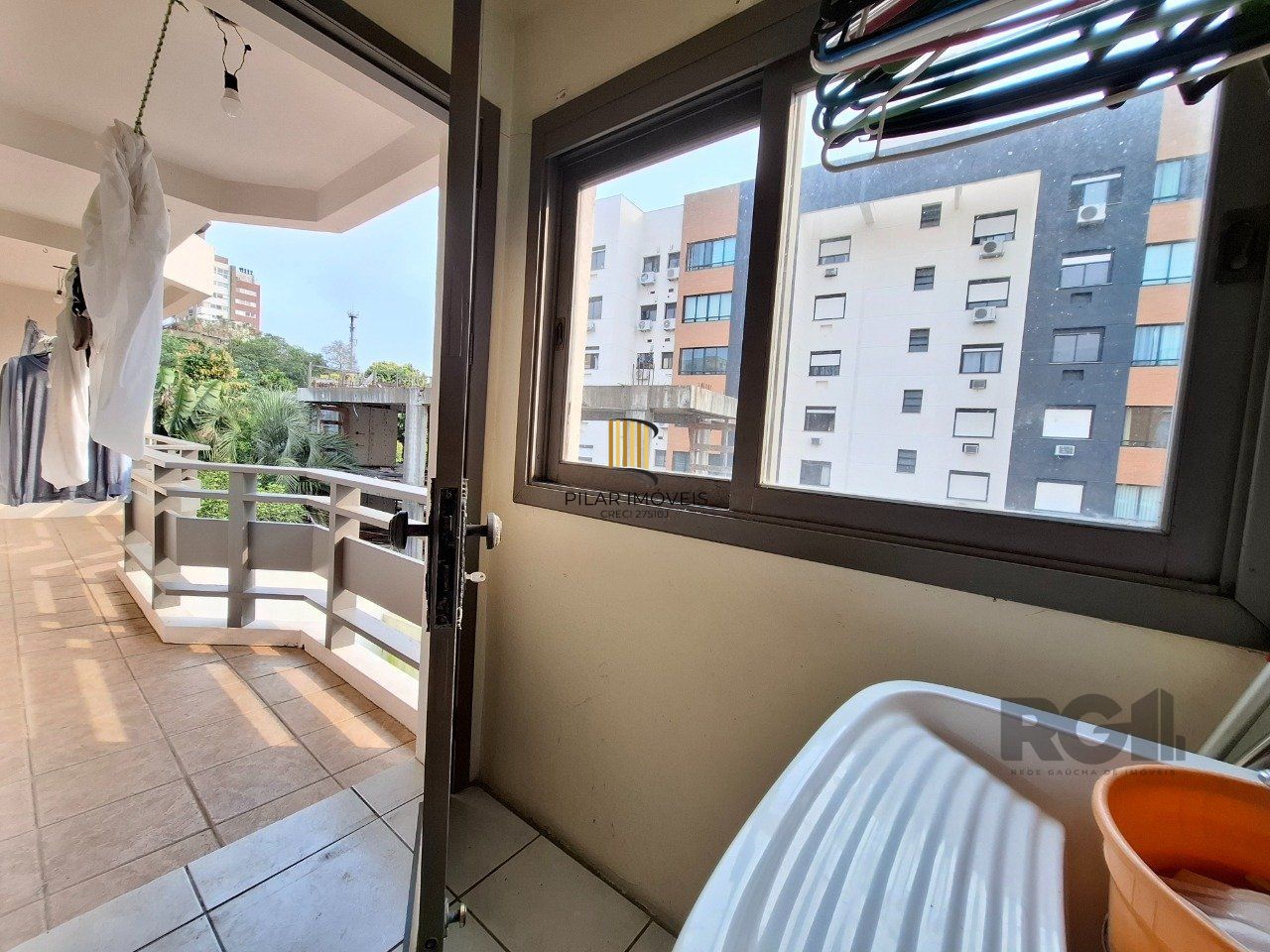 Casa com 537,00 m² com 04 dormitórios no Bairro Tristeza