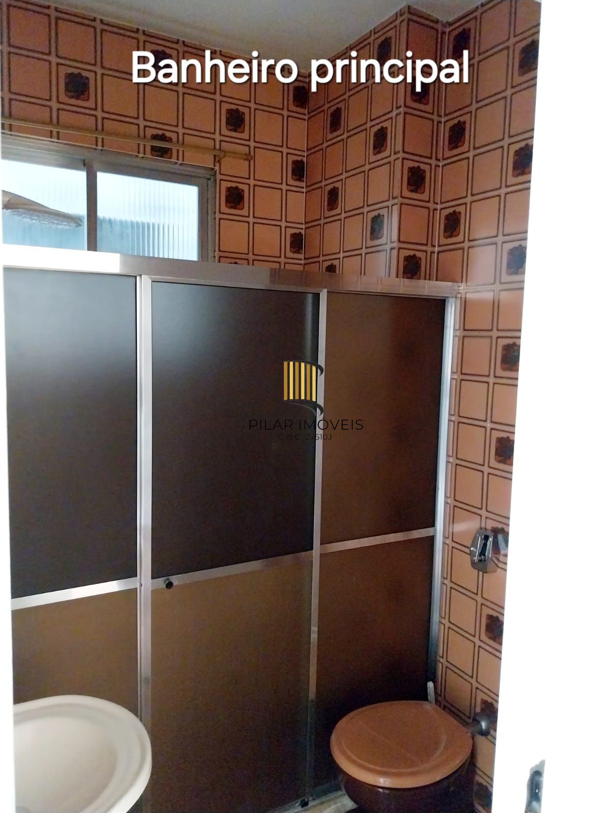 Apartamento com 03 quartos e 02 banheiros no Bairro Petrópolis