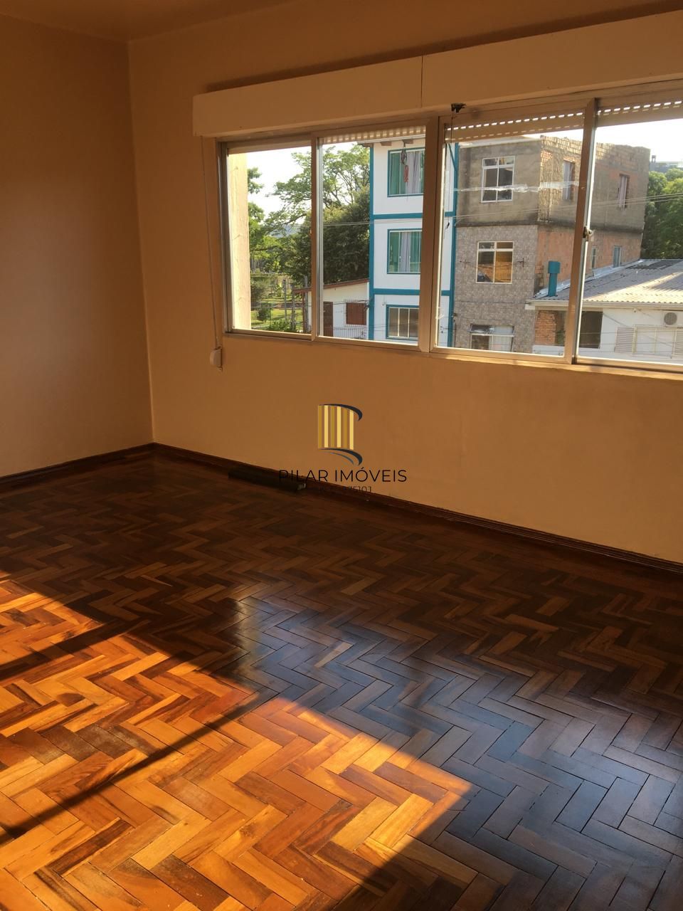 Apartamento com 01 quarto no Bairro Menino Deus em Porto Alegre