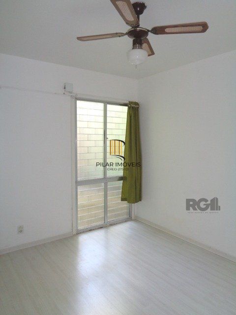 APTO 02 DORMITÓRIOS AMPLAS PEÇAS - 01 VAGA ESCRITURADA NO BAIRRO TRISTEZA