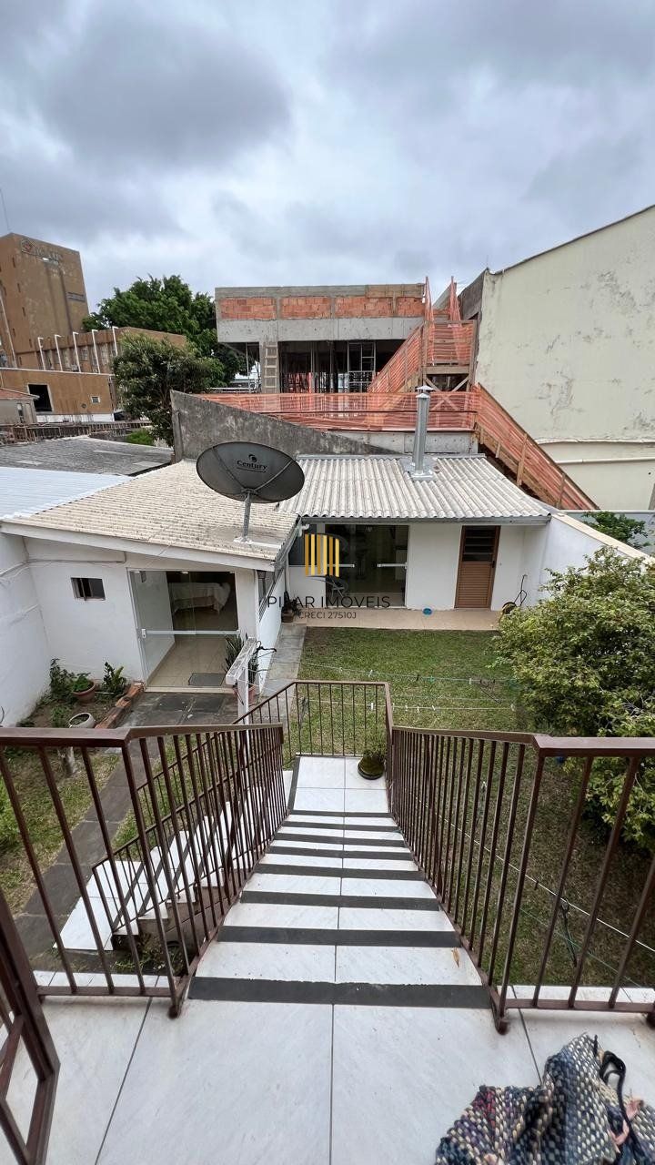 Apartamentos com 5 quartos, 2 suítes, 4 vagas de garagem, no bairro Santana, Porto Alegre/RS