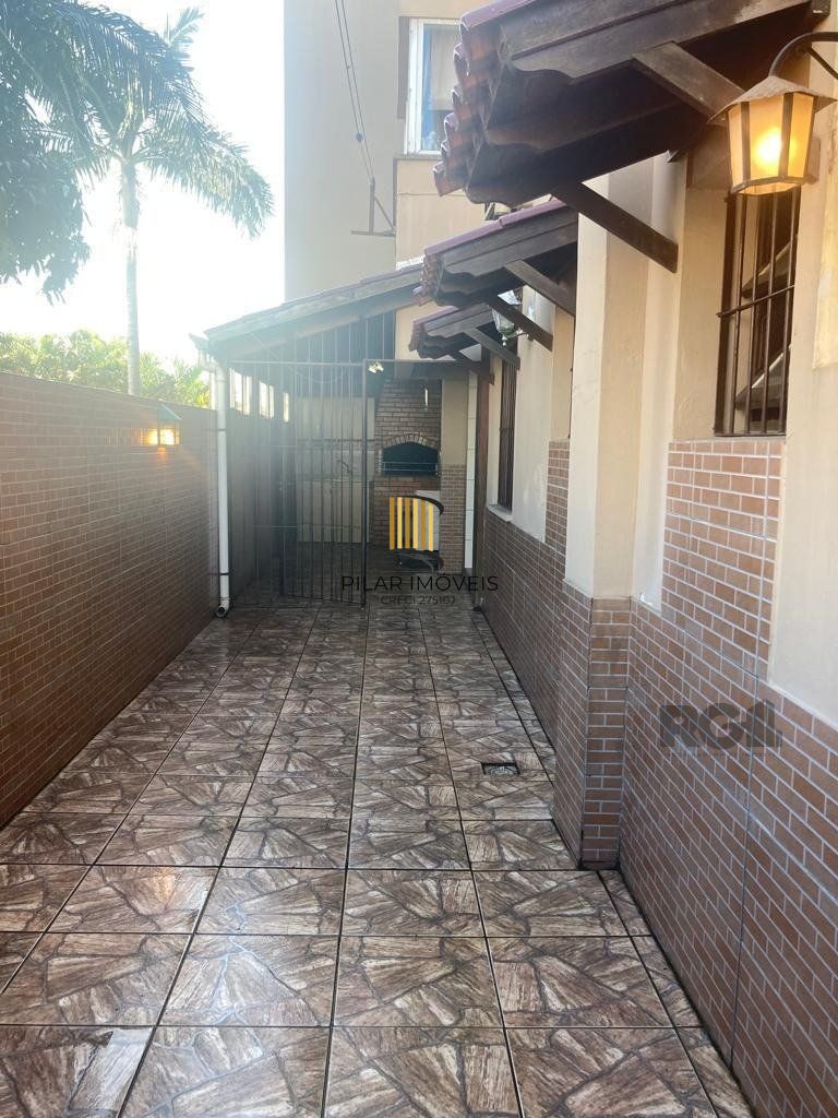 Apartamento de 3 dormitórios no bairro Ponta Porã em Cachoeirinha