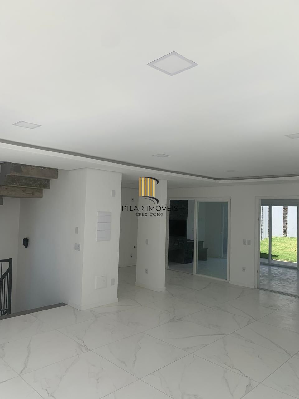 Casa com 3 dormitórios e suíte à Venda no Bairro Medianeira - Porto Alegre/RS