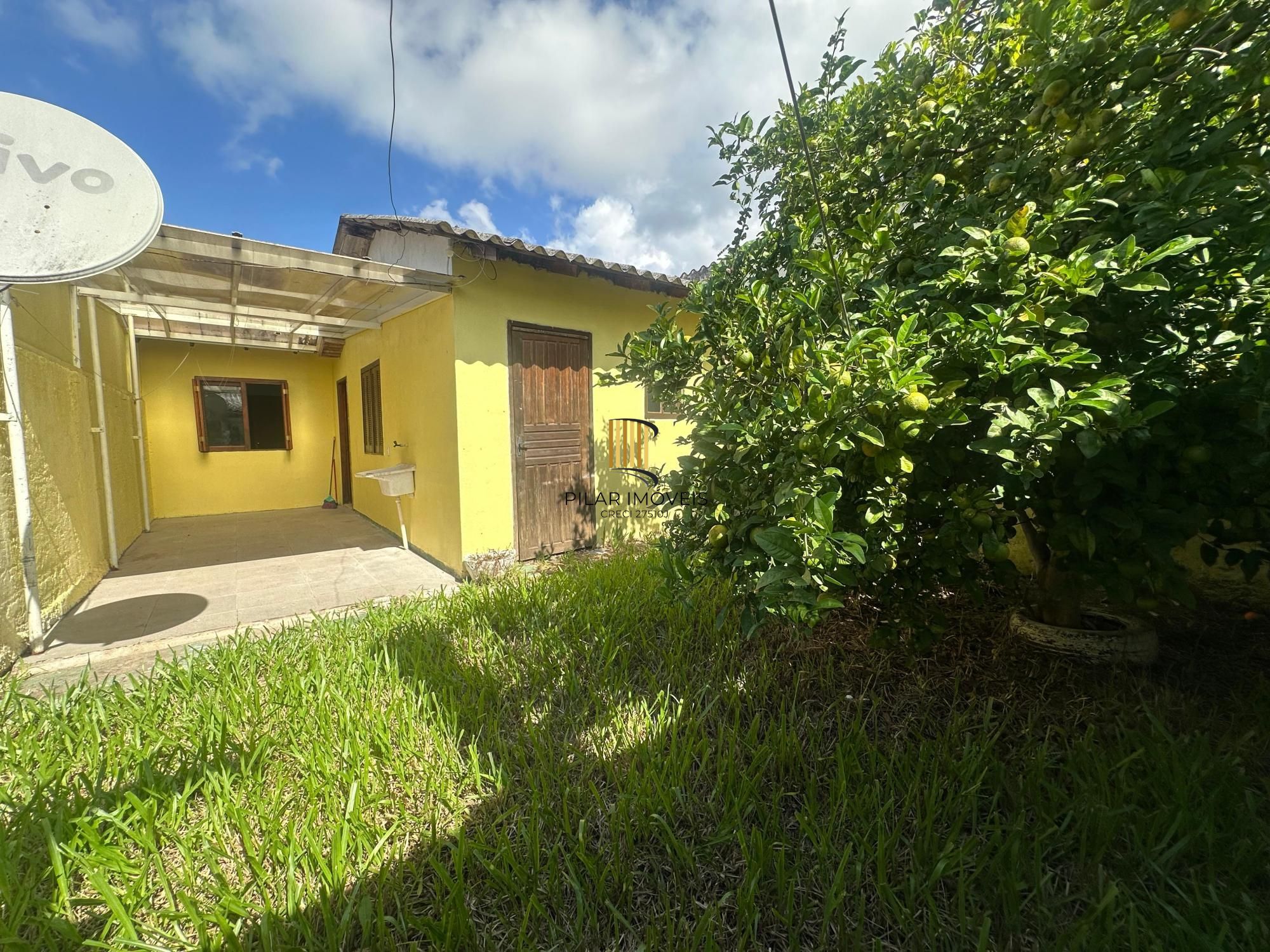 Casa financiável de 3 dormitórios um deles suíte no bairro Belém Novo em POrto Alegre