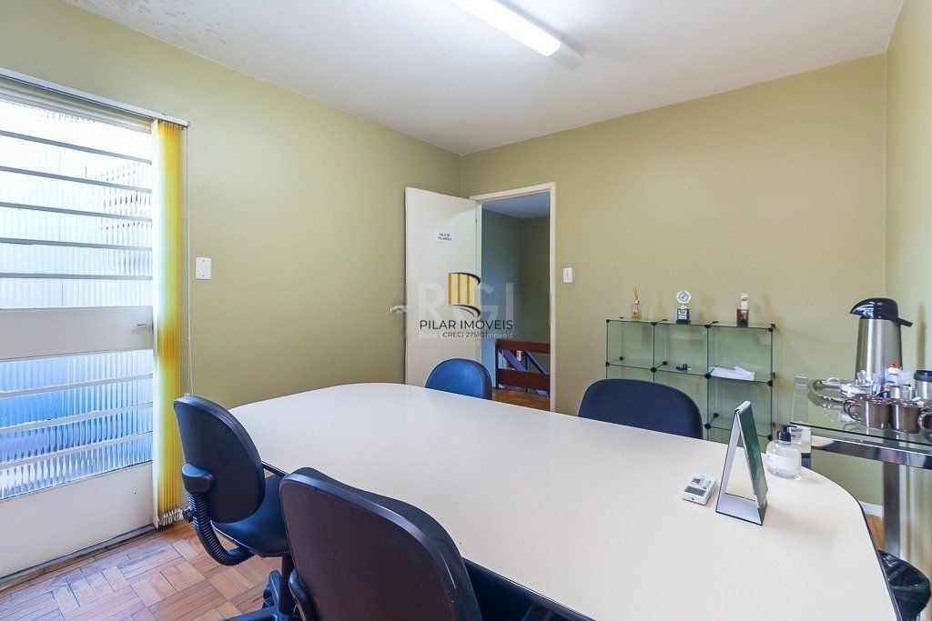 Casa com 9 dormitórios no bairro São Geraldo, pode ser comercial
