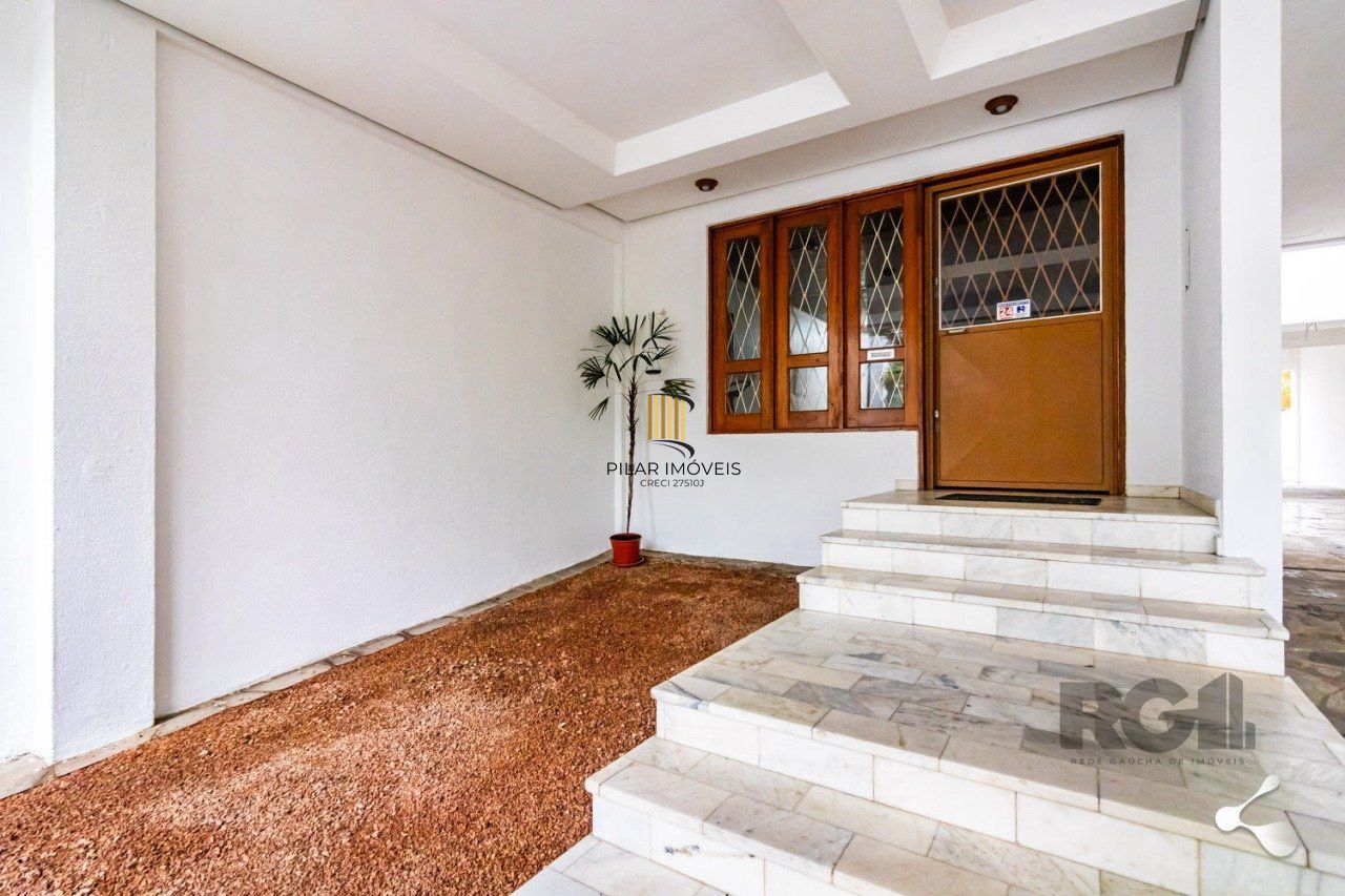 Apartamento com 2 dormitórios e 1 vaga de garagem escriturada  no bairro Rio Branco