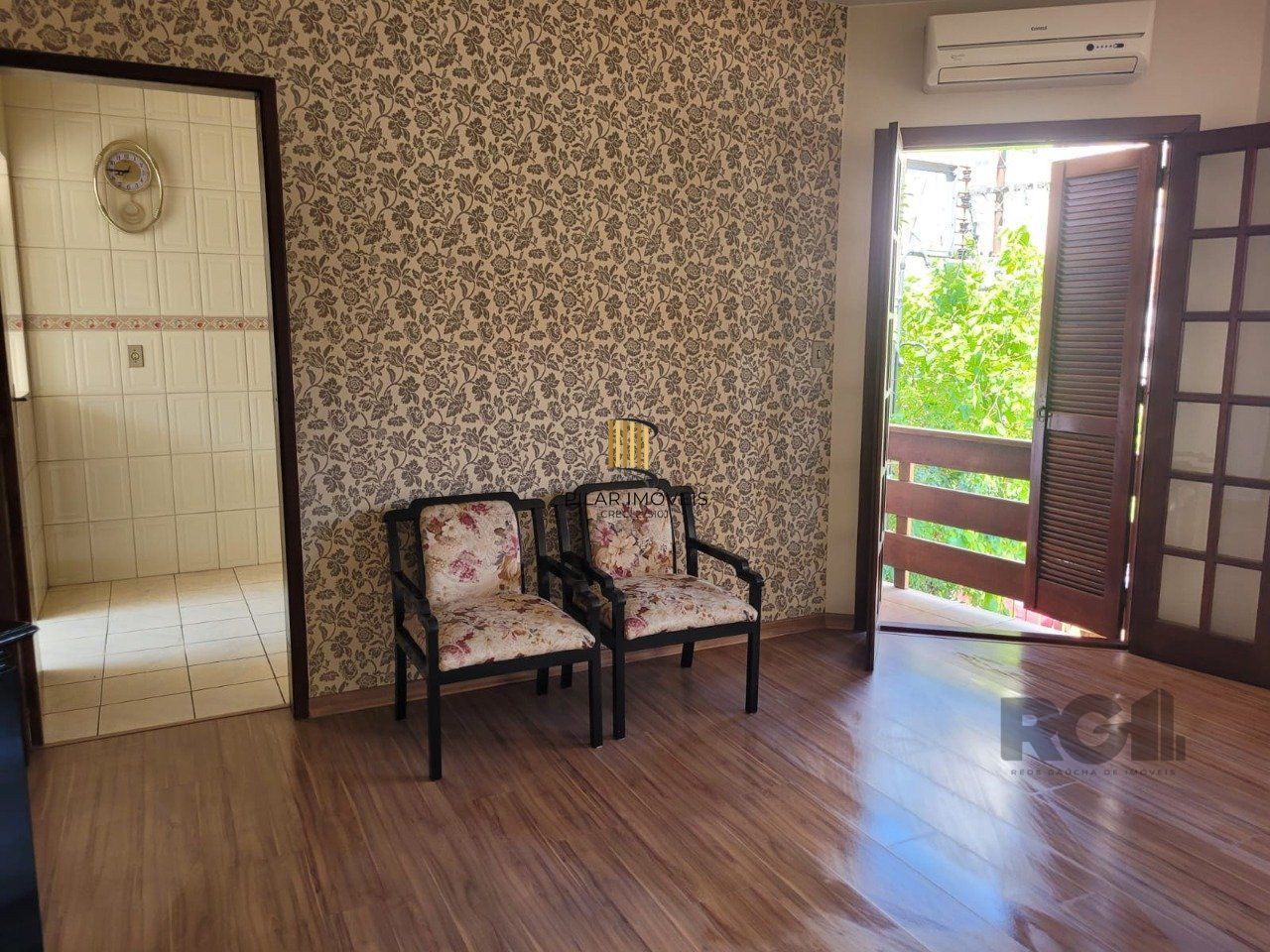 Casa para Venda - 181.5m², 4 dormitórios, 2 vagas - Partenon