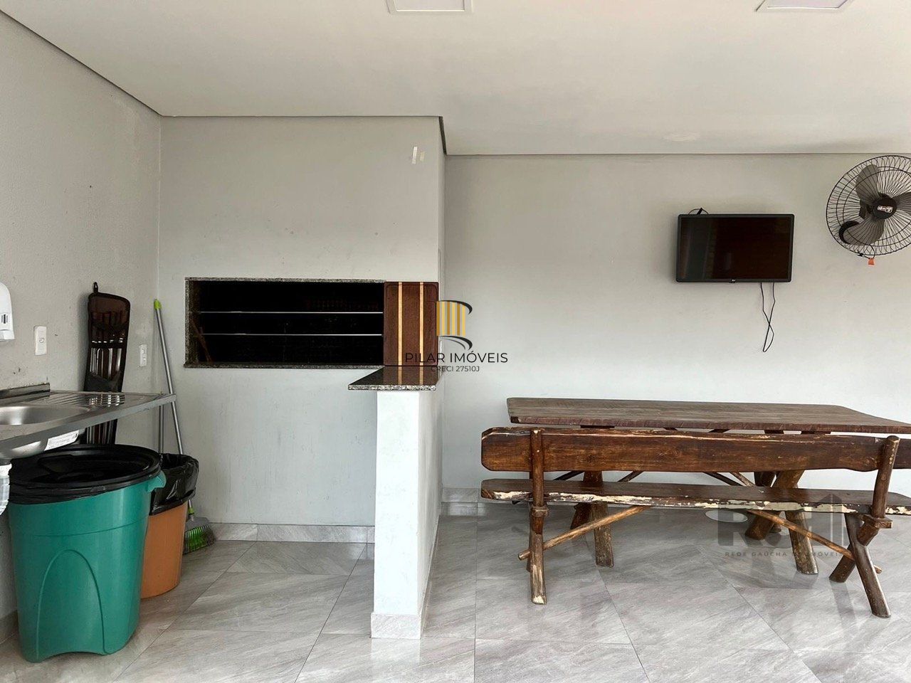Apartamento 2 dormitórios mobiliado no bairro  Partenon.