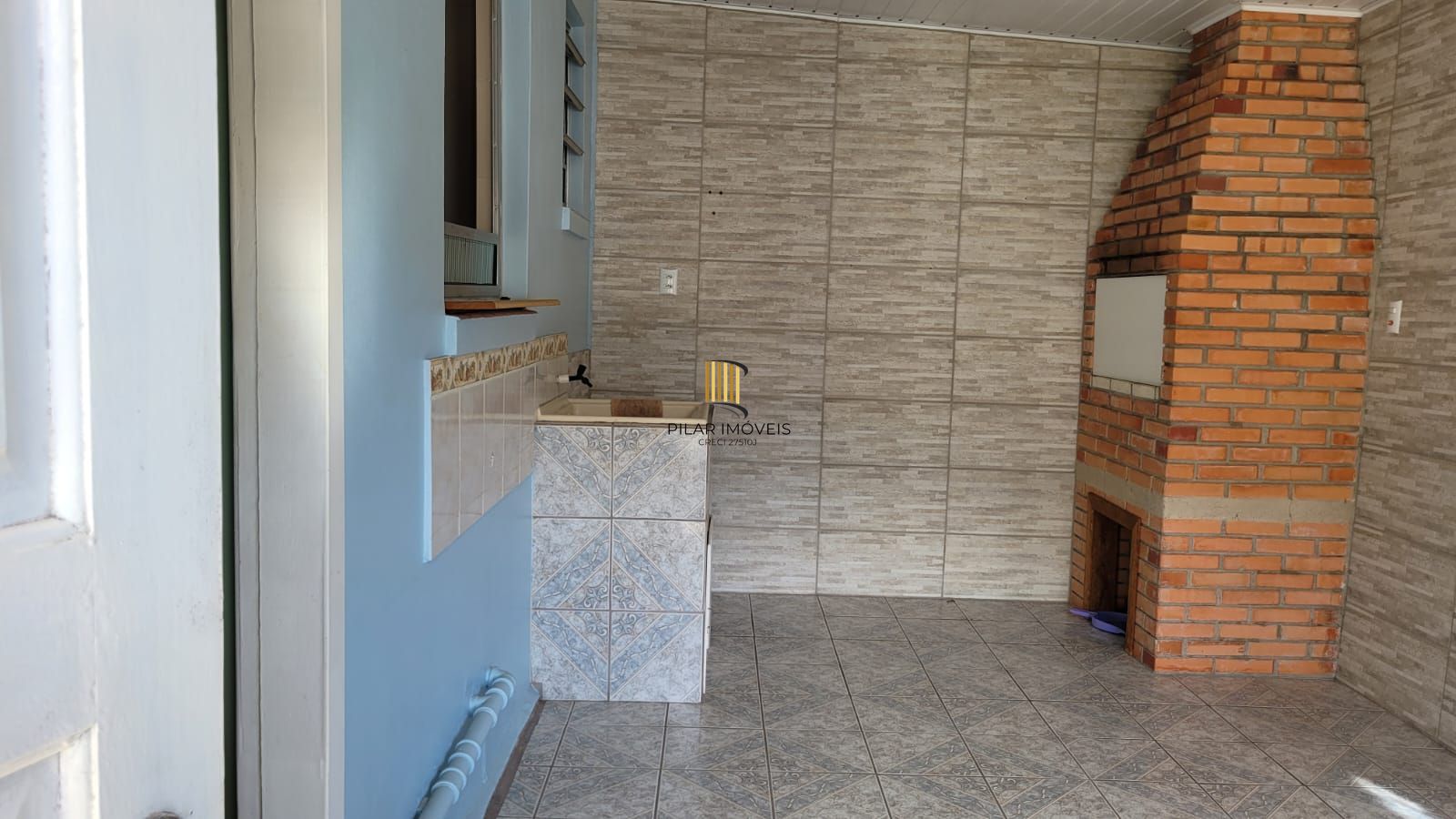 Casa Com 5 dormitórios no Bairro Partenon