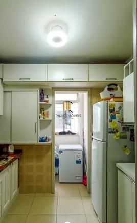 Apartemento de 2 dormitórios com vaga coberta no bairro Tristeza