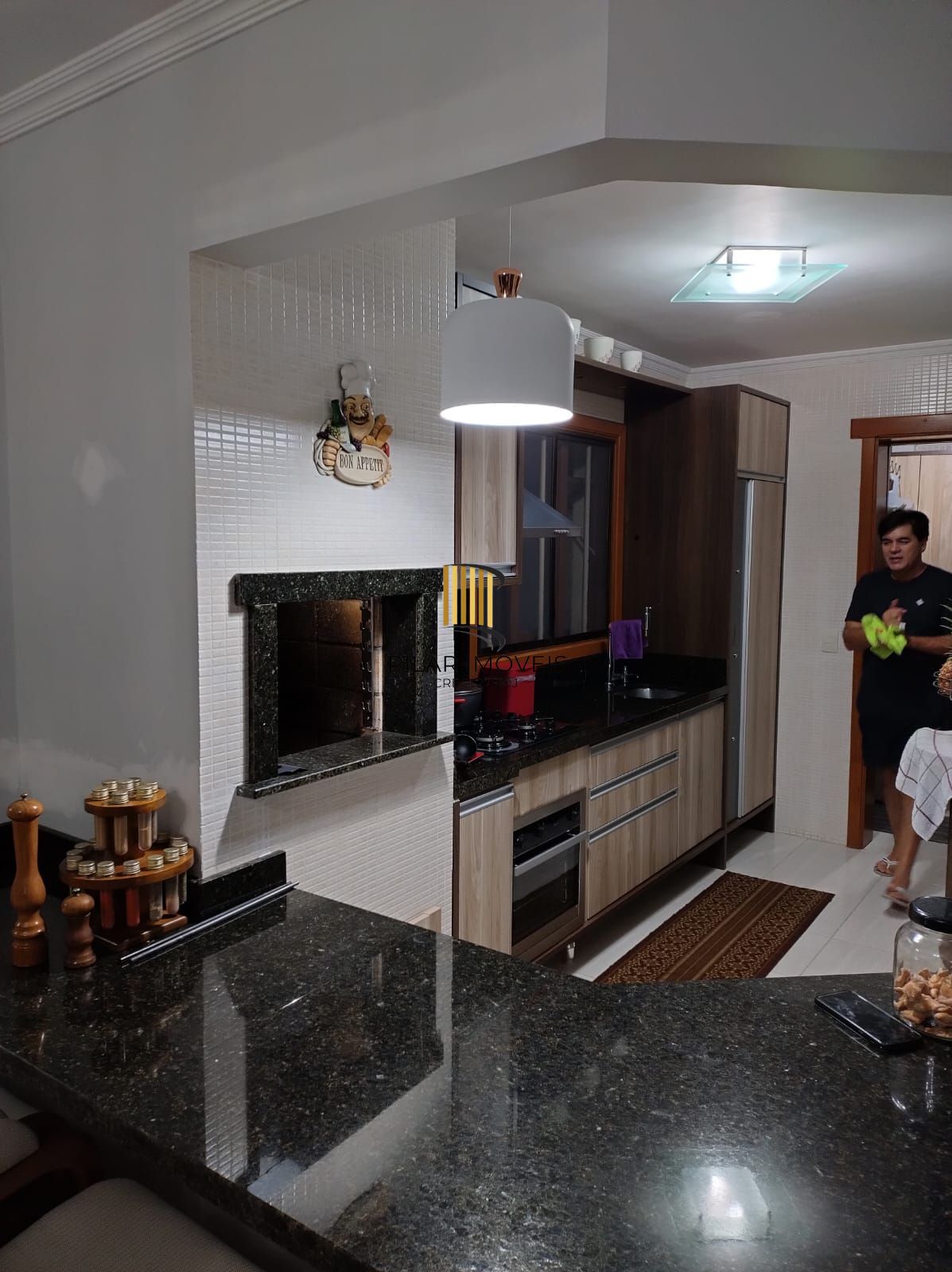 APARTAMENTO 3 DORMITORIOS , SENDO 1 SUÍTE, 2 VAGAS PARA CARRO COBERTAS, UNCO NO ANDAR, VILA IPIRANGA, PORTO ALEGRE/RS