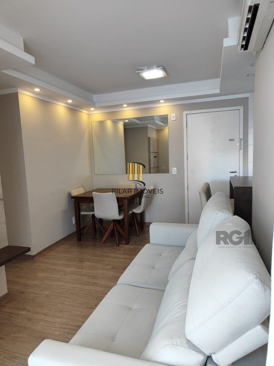 Apartamento com 2 dormitórios e vaga no bairro Teresópolis