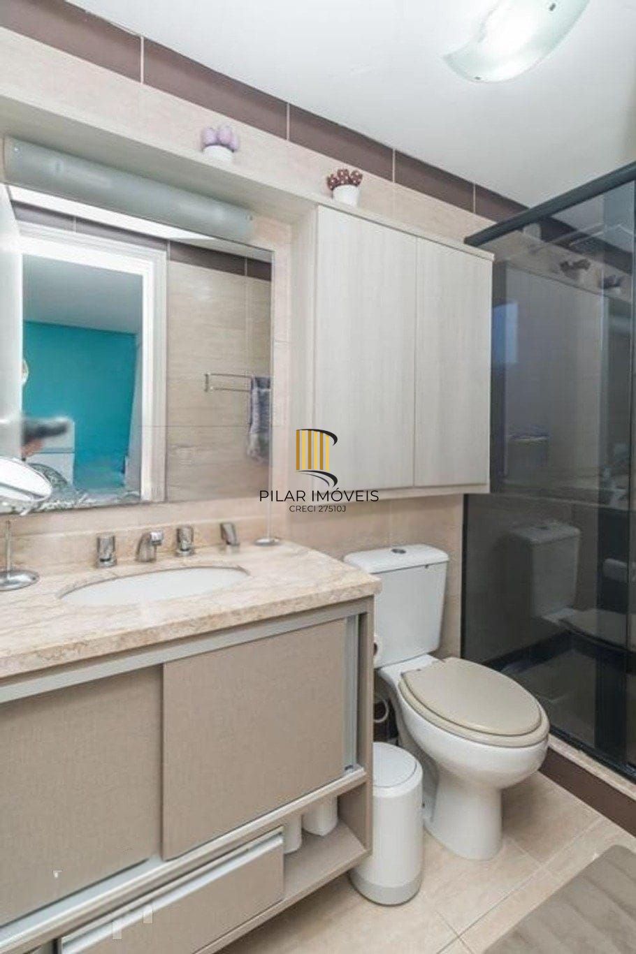 Casa com 03 quartos no Bairro de Ipanema em Porto Alegre/RS