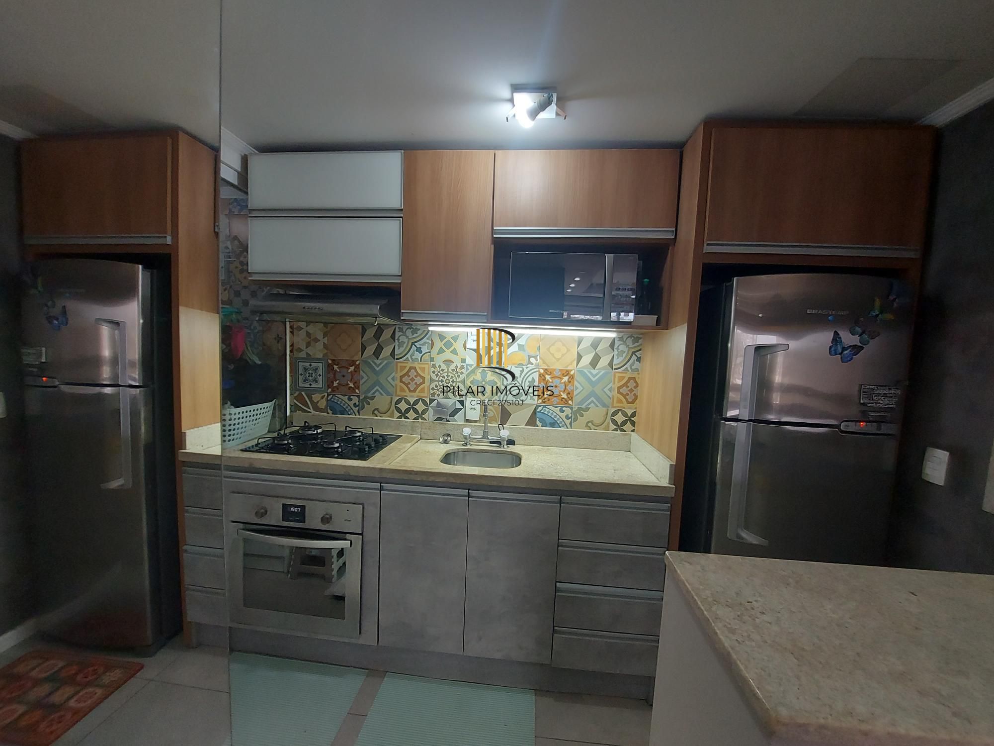 Apto 3 quartos/com 1 suite e vaga coberta no bairro Cavalhada