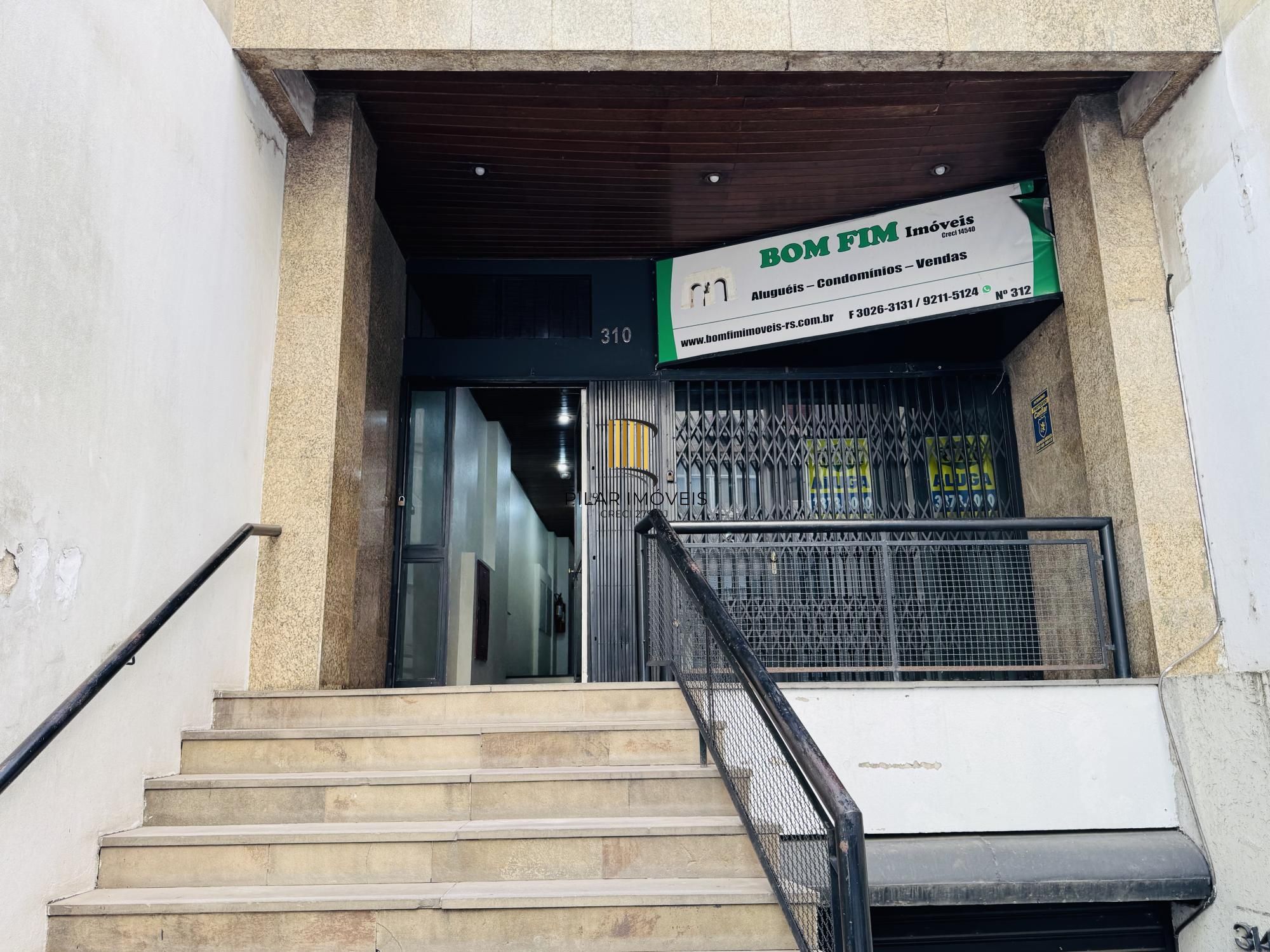 Sala Comercial 1 dormitório no bairro Centro Histórico