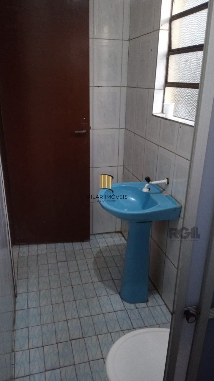 Casa à venda 2 dormitórios 3 vagas no Bairro Lami Porto Alegre RS