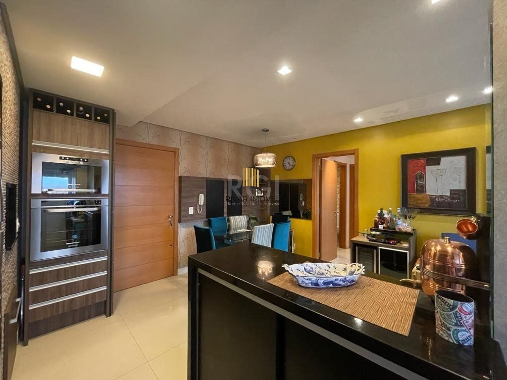 Apartamento para Venda - 64.67m², 2 dormitórios, sendo 1 suites, 1 vaga - Cidade Baixa, Porto Alegre