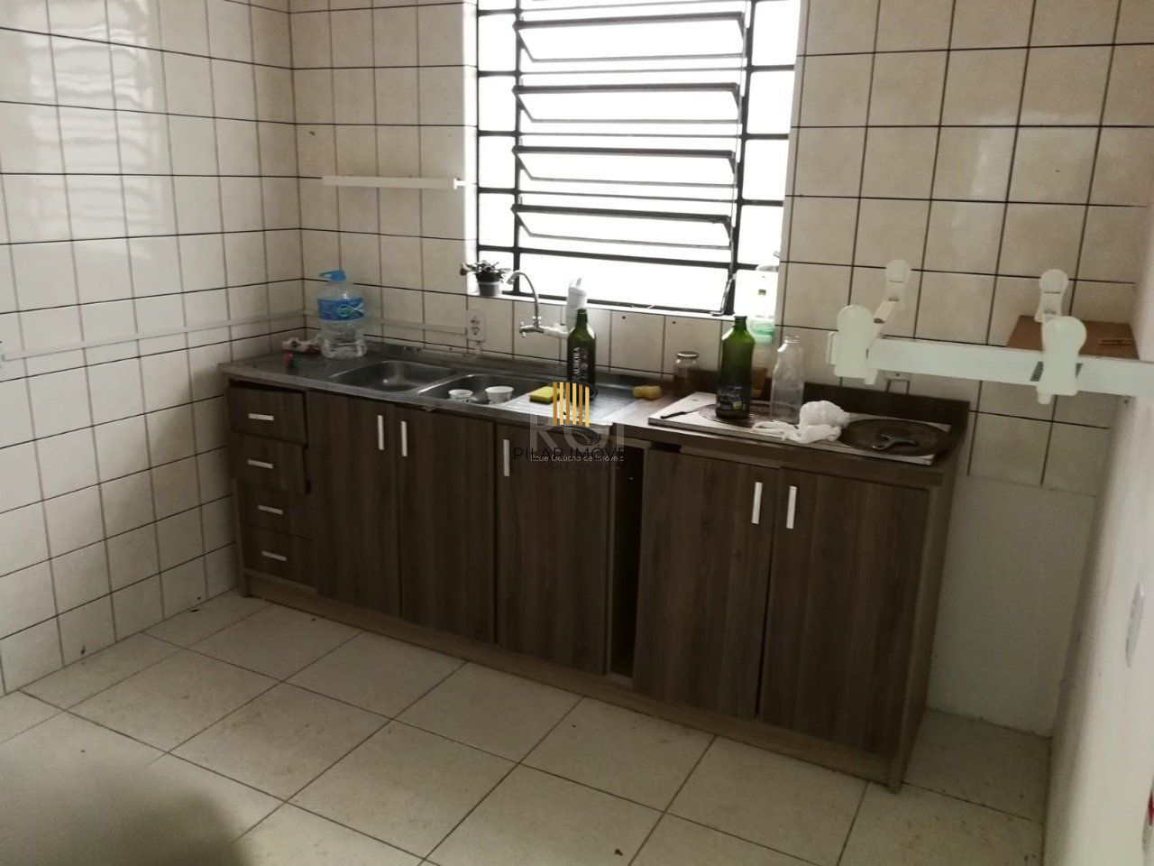 Casa para Venda - 170m², 3 dormitórios, 3 vagas - Nonoai, Porto Alegre
