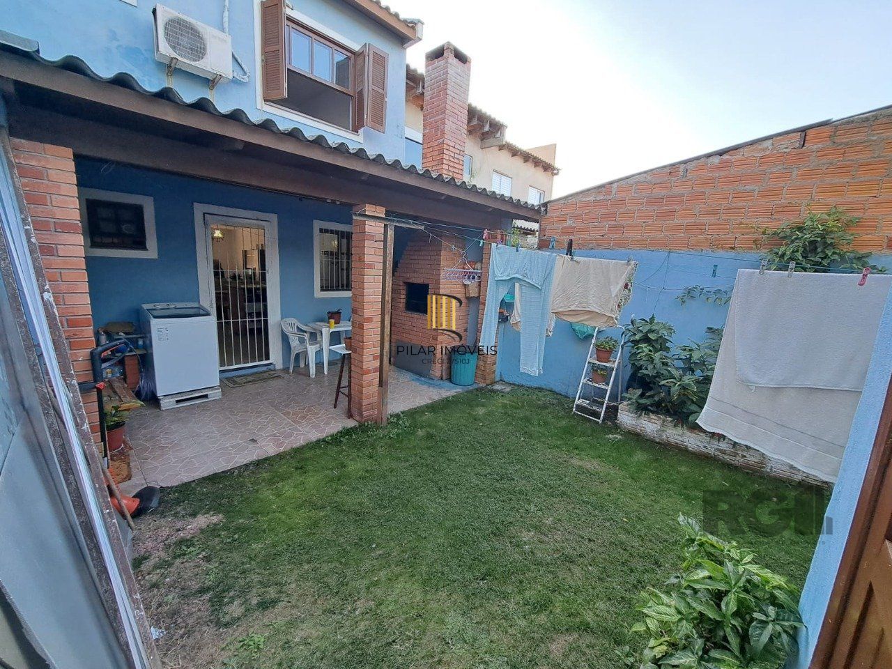 Casa para Venda - 100m², 2 dormitórios, sendo 02 suítes, 02 vaga - Hípica