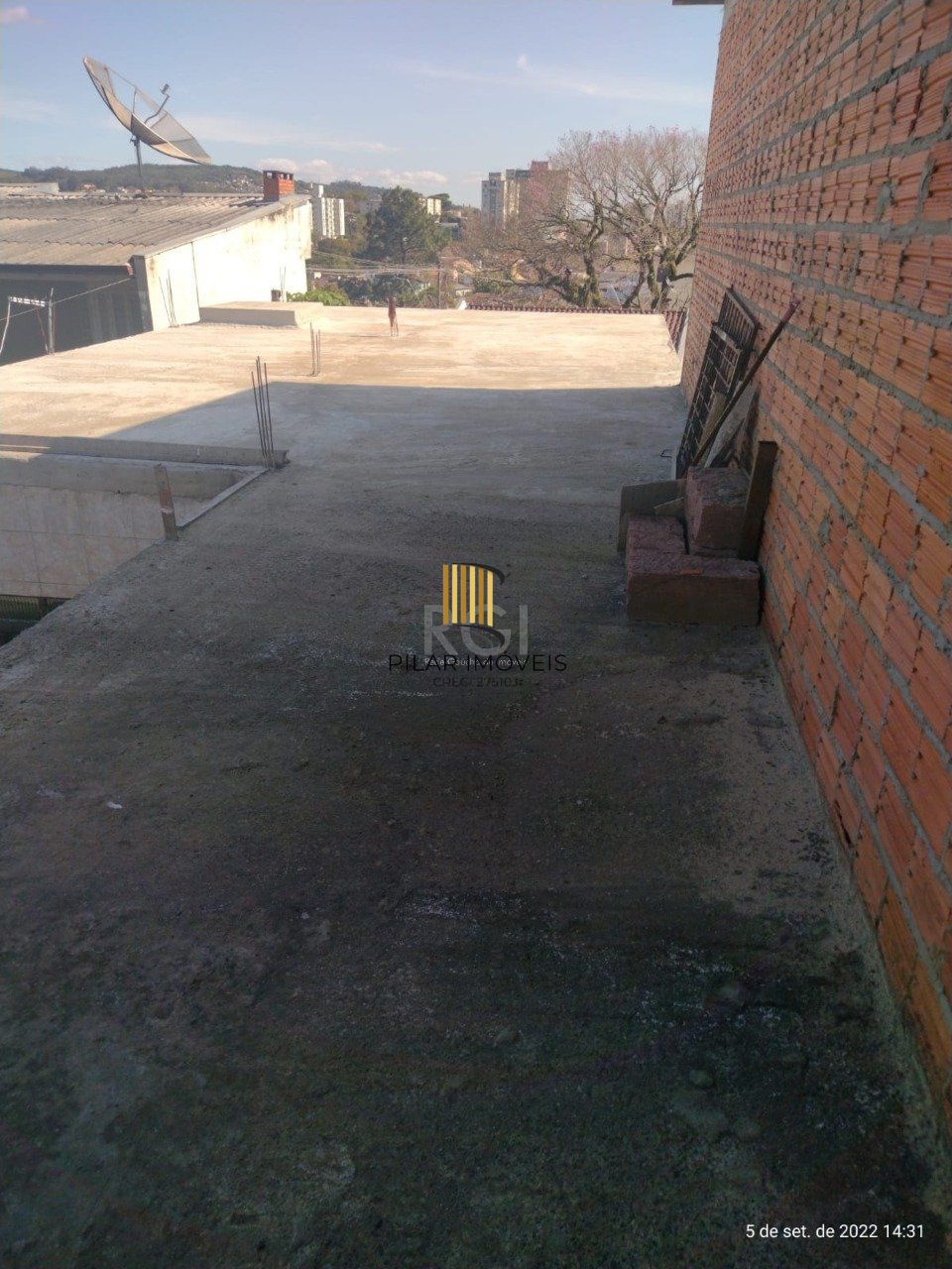 Casa para Venda - 220m², 2 dormitórios, sendo 1 suites, 2 vagas - Cavalhada, Porto Alegre
