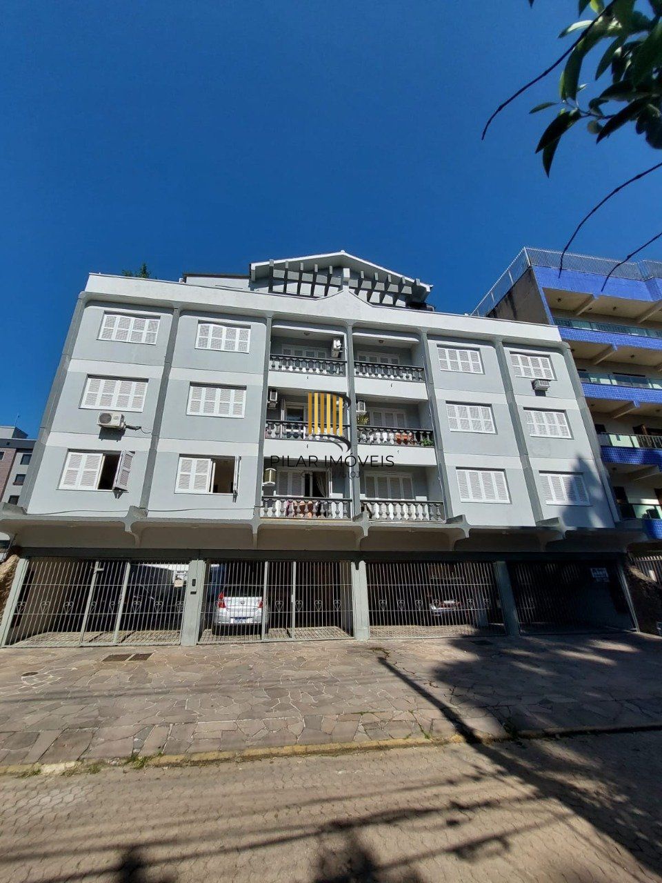 Cobertura 3 dormitórios no bairro Vila Eunice Nova