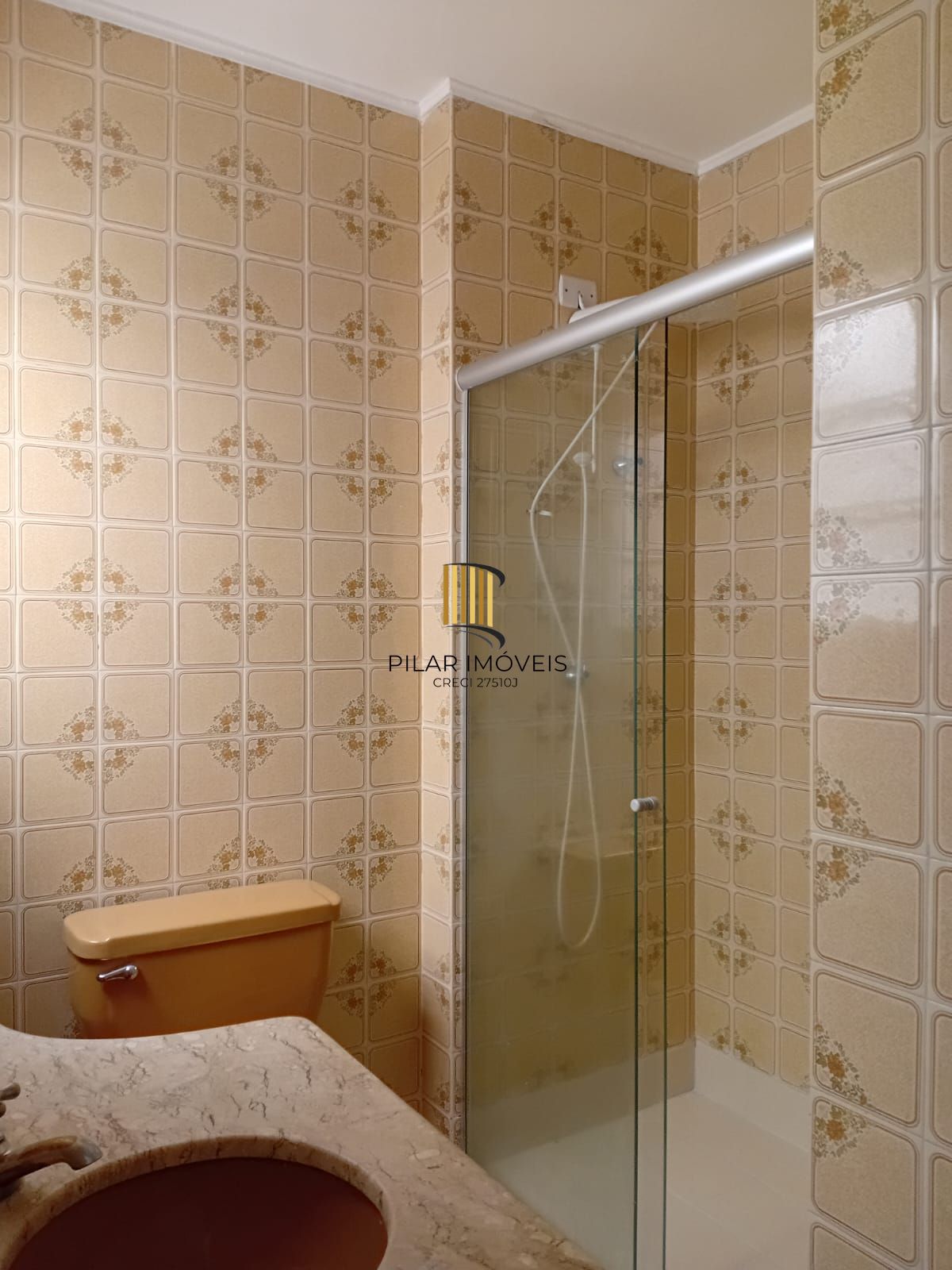 Apartamento de 1 quarto semimobiliado no bairro Tristeza em Porto Alegre.