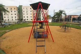 Apartamento com 02 quartos e 01 vaga no Bairro Restinga em Porto Alegre