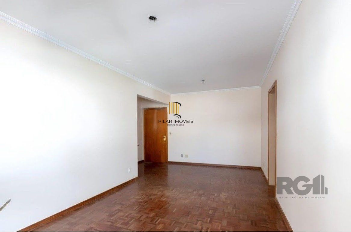 Apartamento a venda, dois dormitórios com vaga e infra no bairro Menino Deus