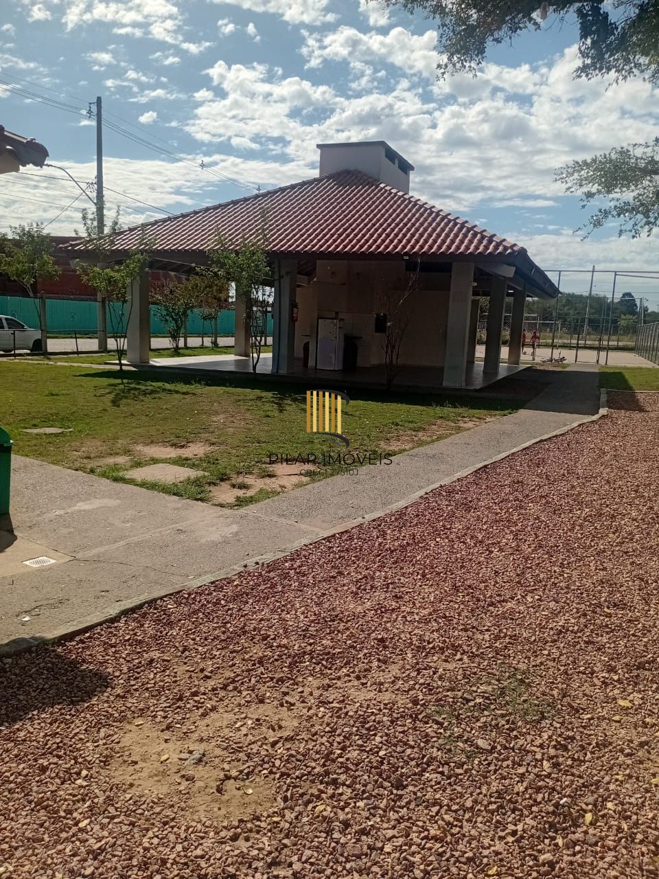 Apartamento com 02 quartos e 01 vaga no Bairro Chapéu do Sol