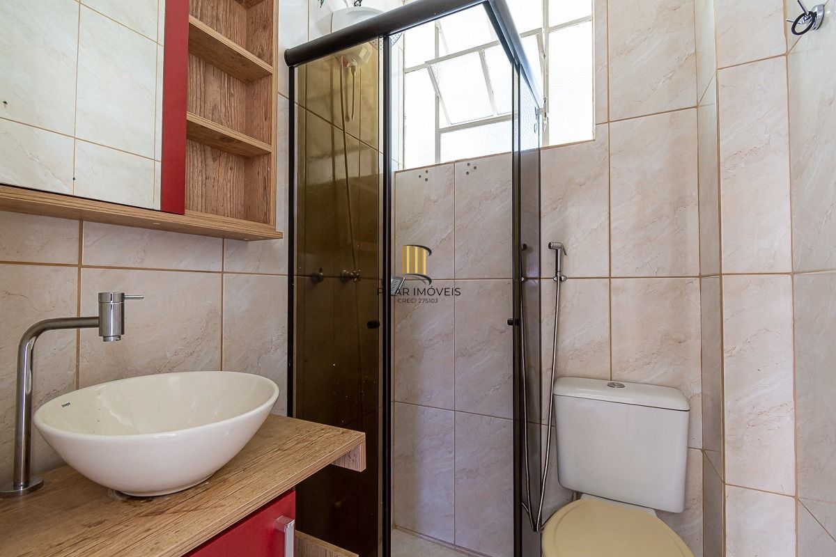Apartamento com 02 quartos no Bairro Vila Ipiranga