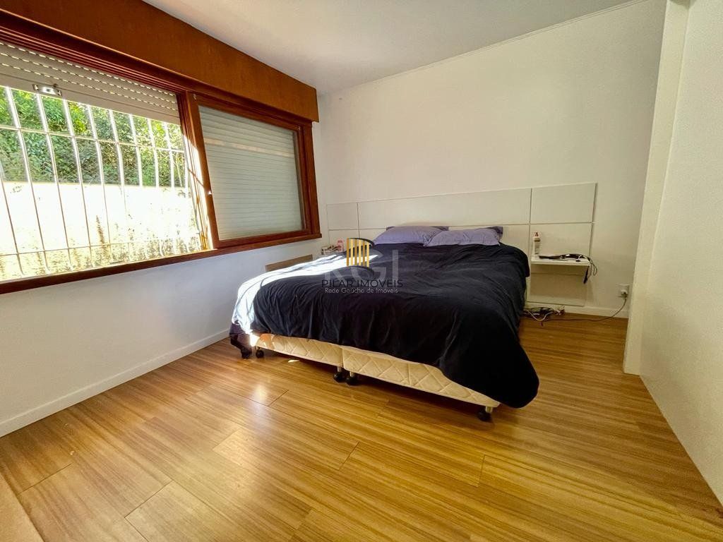 Casa Condominio para Venda - 187.9m², 4 dormitórios, sendo 1 suites, 2 vagas - Pedra Redonda, Porto Alegre