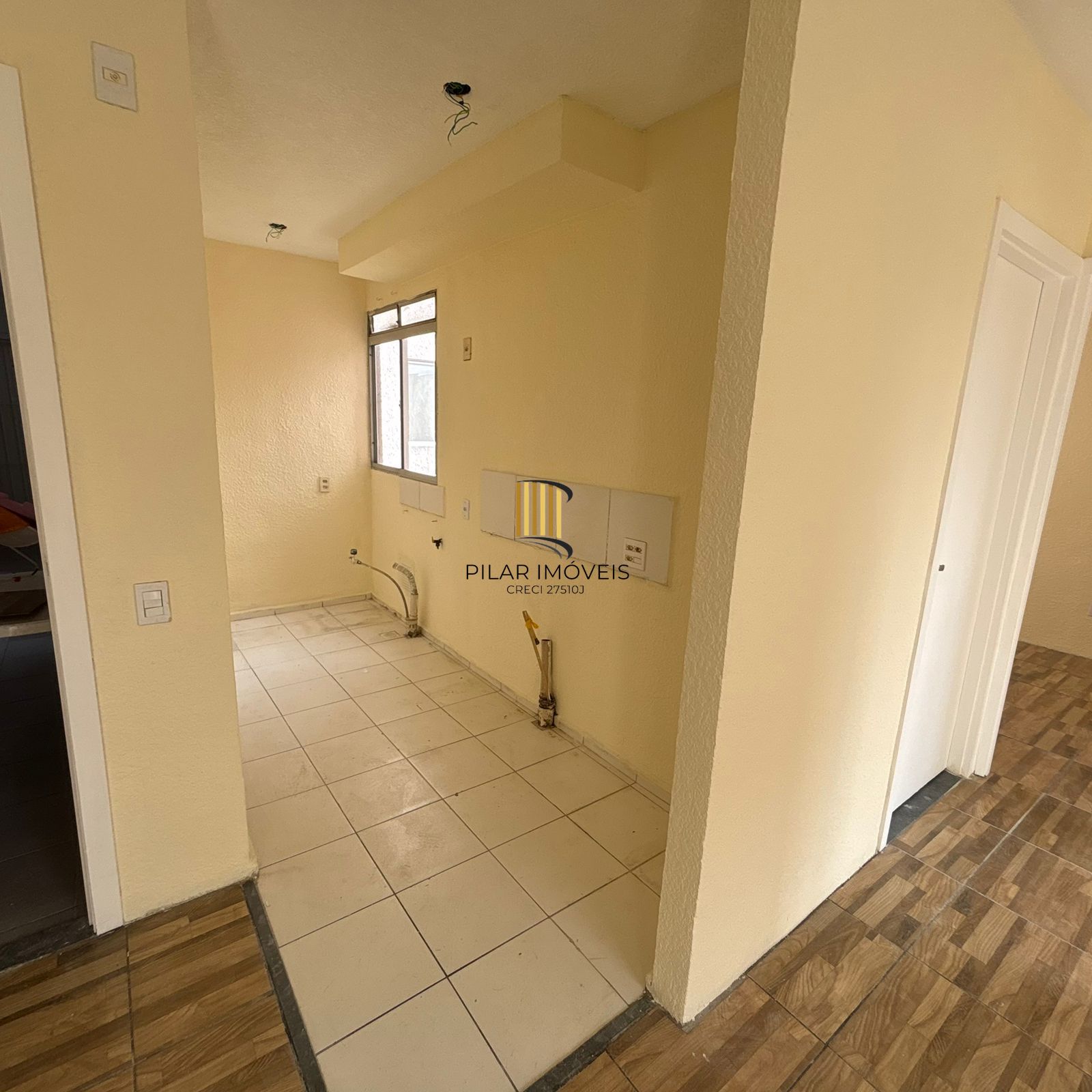 Apartamento com 02 quartos e 01 vaga fixa no Bairro Hípica