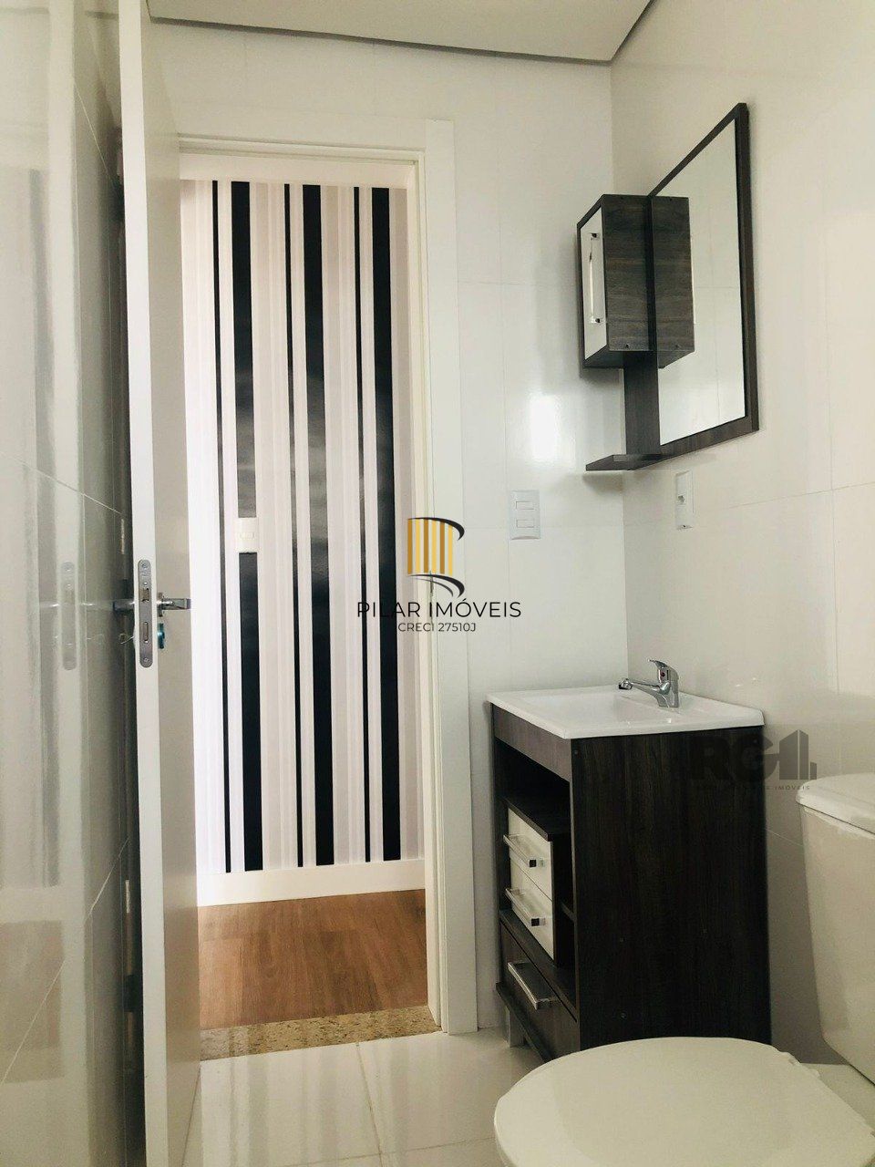Apartamaento de 2 dormitórios, sala, cozinha, banheiro no bairro Marechal Rondon em Canoas