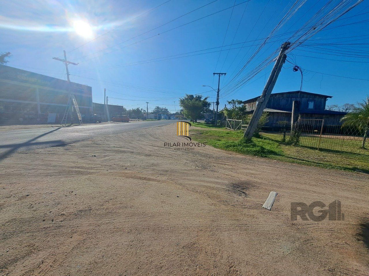 Casa à venda 2 dormitórios 3 vagas no Bairro Lami Porto Alegre RS