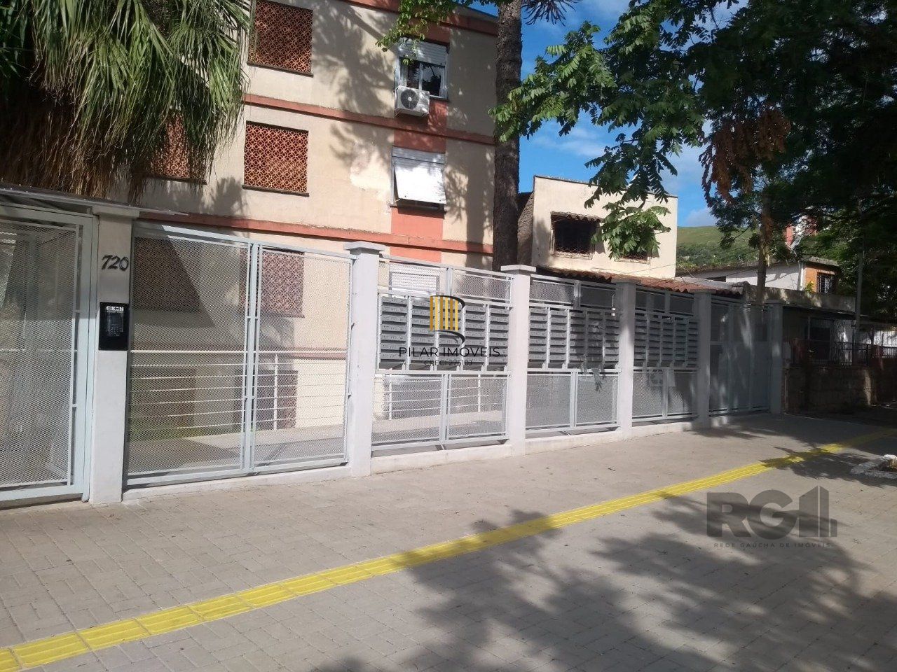 Apartamento 2 dormitórios no bairro Glória