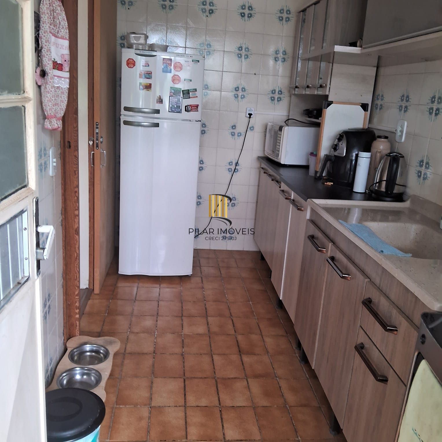 Apartamento com 01 Quarto e 01 vaga no Bairro Morro Santana